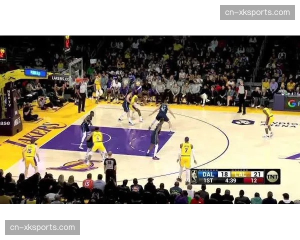 法兰克福快速反击再下一城，对手传球失误成导火索